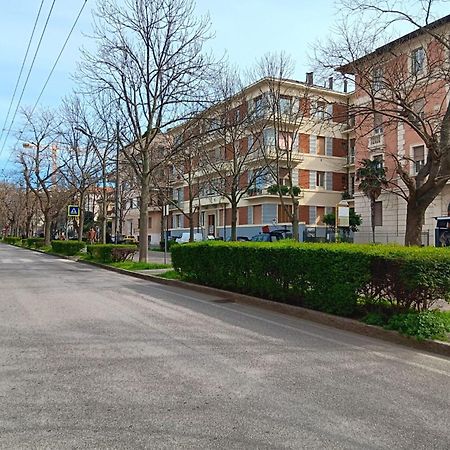 Italian Experience- Ancona City Apartment Екстер'єр фото